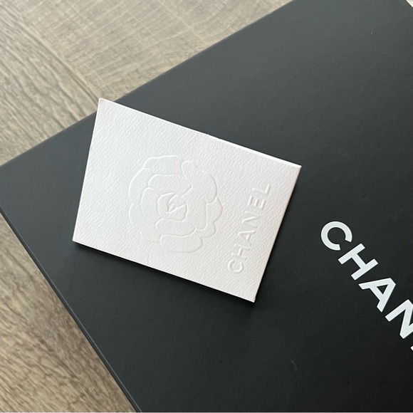 Authentic Chanel Large Magnetic Box Gift Set - Picture 13 of 15